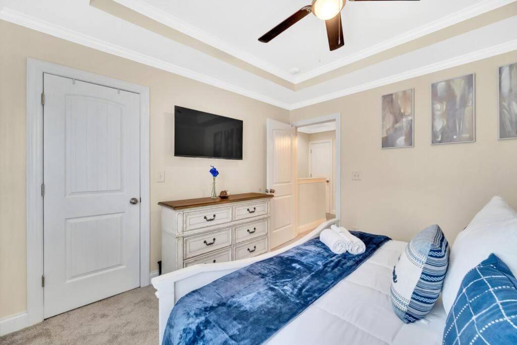 Cozy 2B Townhouse King Bed Free Parking Tv In Brs Villa Concord Dış mekan fotoğraf