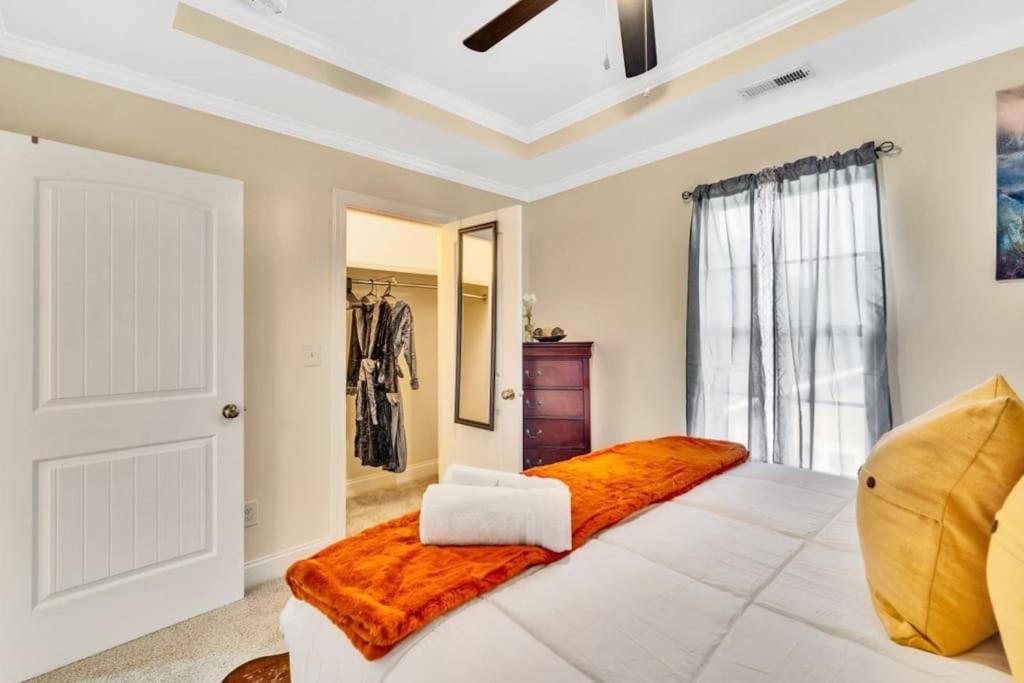 Cozy 2B Townhouse King Bed Free Parking Tv In Brs Villa Concord Dış mekan fotoğraf